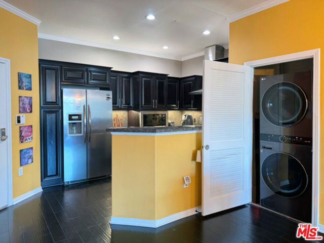 3750 Santa Rosalia Drive 604, Los Angeles, CA 90008