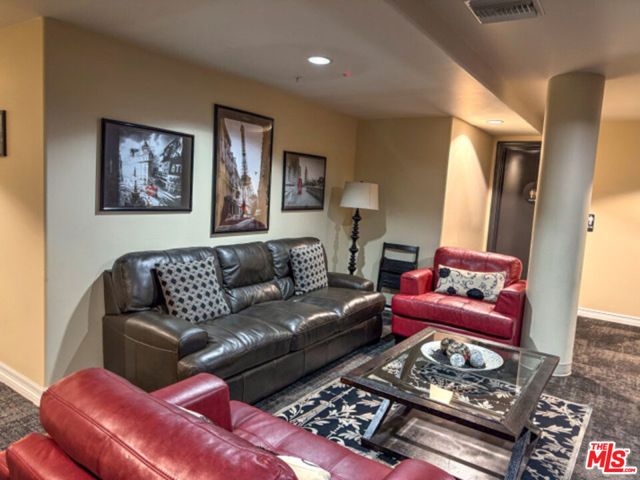 3750 Santa Rosalia Drive 604, Los Angeles, CA 90008