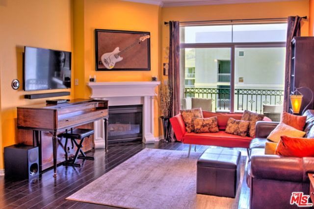 3750 Santa Rosalia Drive 604, Los Angeles, CA 90008