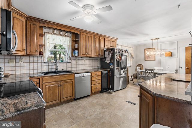 4 HILLSIDE AVE, Bridgeton, NJ 08302