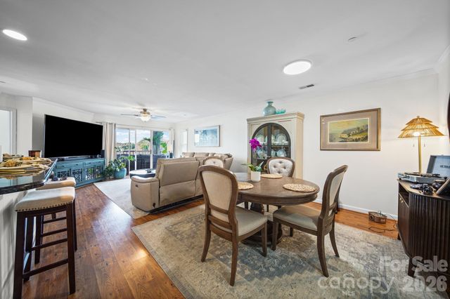 18637 Vineyard Point Lane, Cornelius, NC 28031