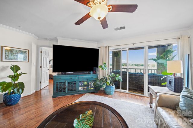 18637 Vineyard Point Lane, Cornelius, NC 28031