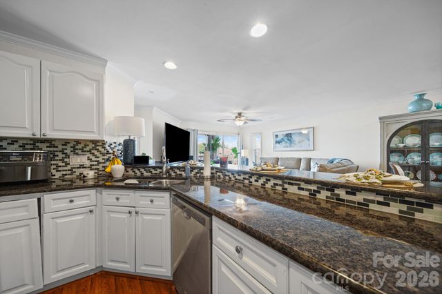 18637 Vineyard Point Lane, Cornelius, NC 28031