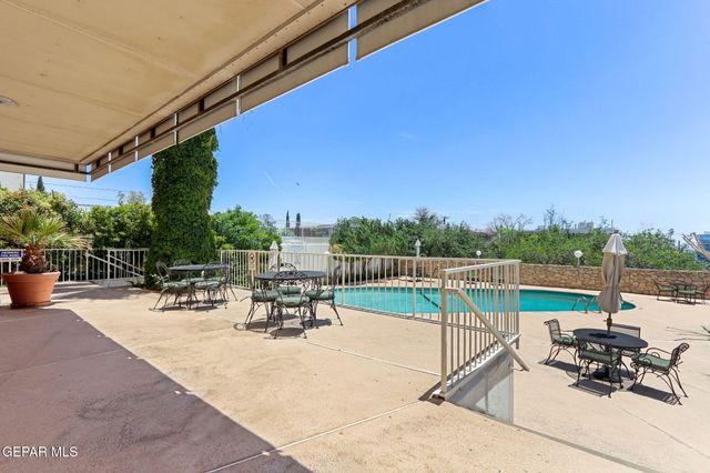 1800 N STANTON Street 403, El Paso, TX 79902