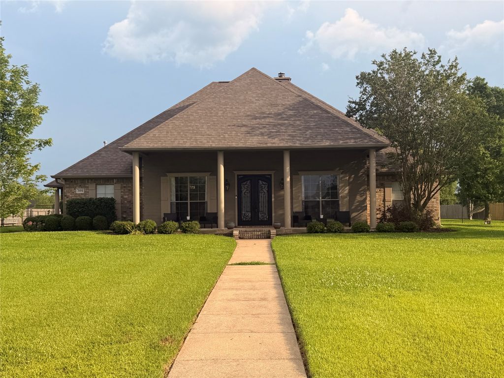301 Teche Drive, Bossier City, LA 71111