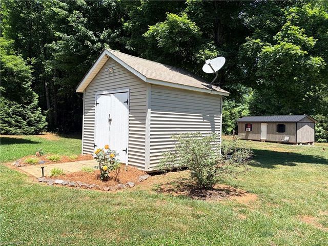 1920 Angell Road, Mocksville, NC 27028