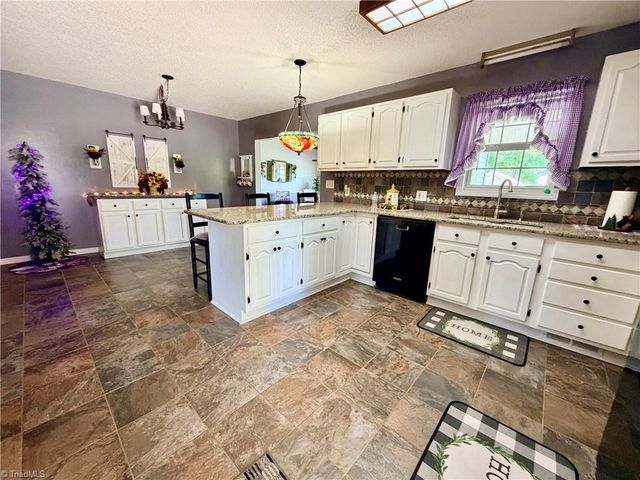1920 Angell Road, Mocksville, NC 27028