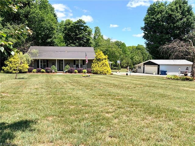 1920 Angell Road, Mocksville, NC 27028
