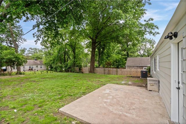 7507 High Drive, Prairie Village, KS 66208