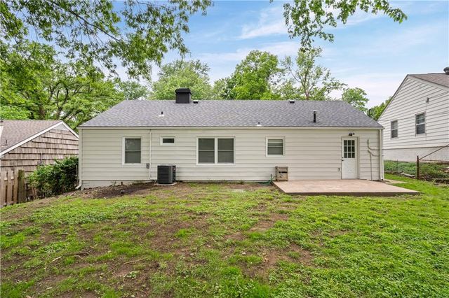 7507 High Drive, Prairie Village, KS 66208