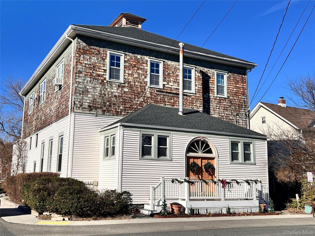 12 Bridge, Cornwall, NY 12518