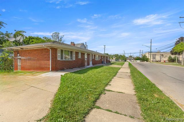 2056 Lafayette Boulevard, Lincoln Park, MI 48146