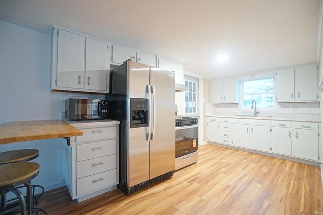 41 EMS D18C Lane, Syracuse, IN 46567