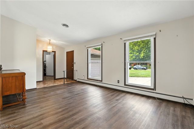 3976 Buckingham Drive, Brunswick, OH 44212