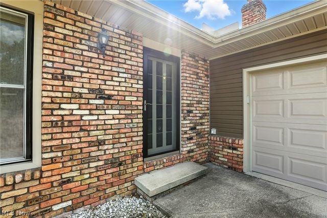 3976 Buckingham Drive, Brunswick, OH 44212