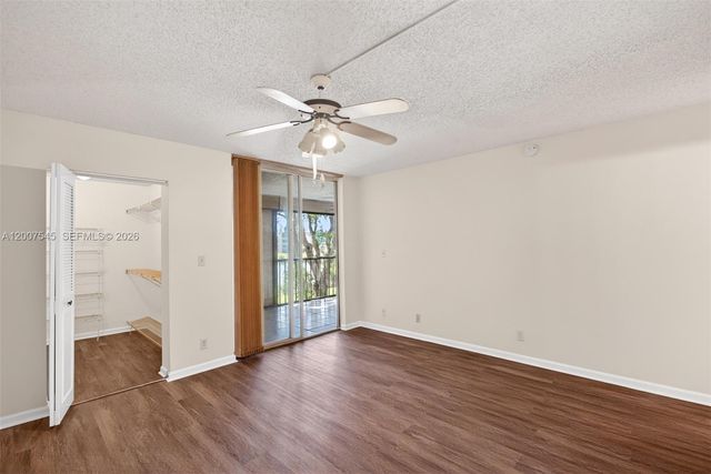 357 N Rock Island Rd 207, Margate, FL 33063