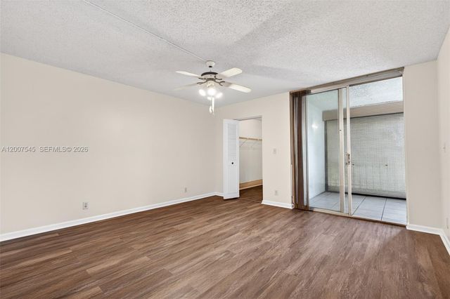 357 N Rock Island Rd 207, Margate, FL 33063