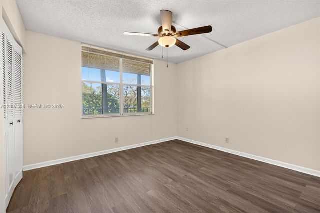 357 N Rock Island Rd 207, Margate, FL 33063