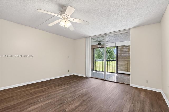 357 N Rock Island Rd 207, Margate, FL 33063