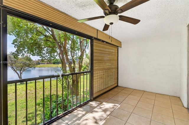 357 N Rock Island Rd 207, Margate, FL 33063