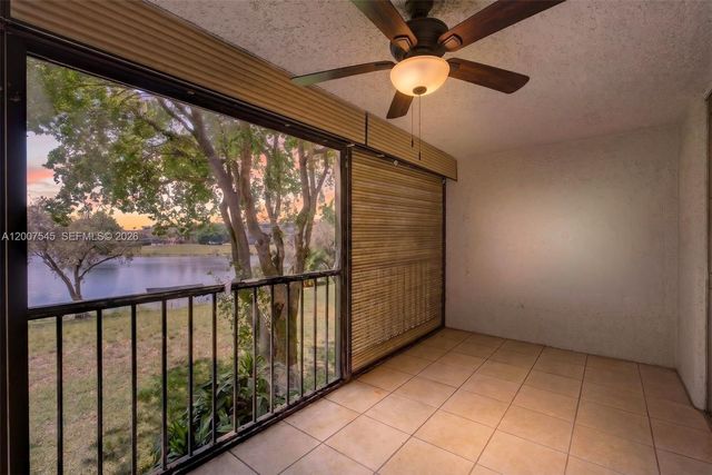 357 N Rock Island Rd 207, Margate, FL 33063