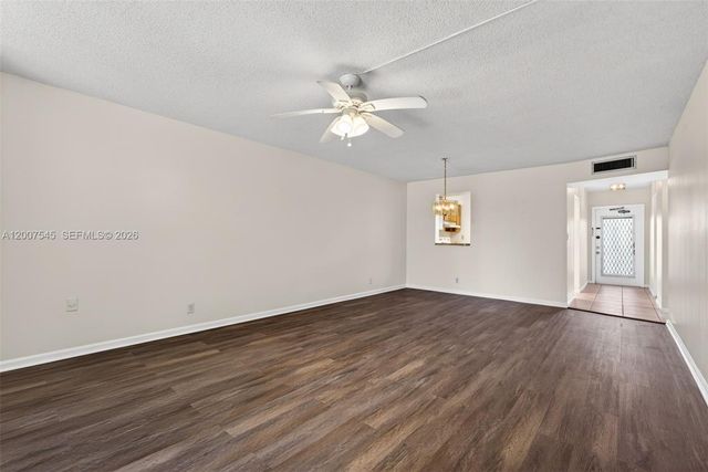 357 N Rock Island Rd 207, Margate, FL 33063