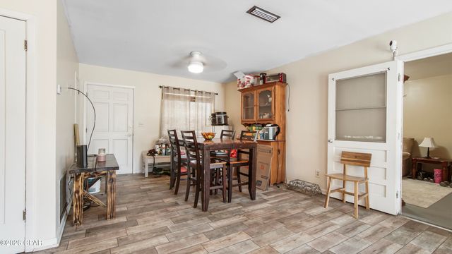 9541 Stauber Lane, Youngstown, FL 32466