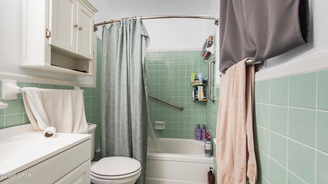 9541 Stauber Lane, Youngstown, FL 32466