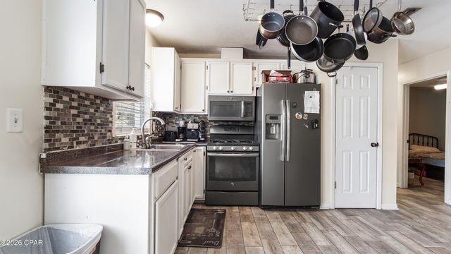 9541 Stauber Lane, Youngstown, FL 32466