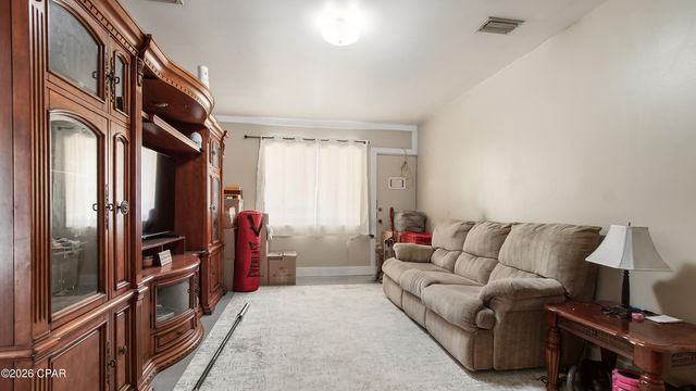 9541 Stauber Lane, Youngstown, FL 32466