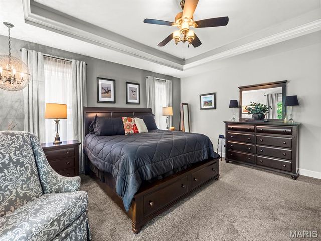 890 Warwick Lane, Glendale, MO 63122