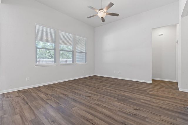1568 South Main ST, Kyle, TX 78640