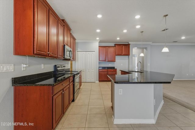 7702 ARDEN LAKES Drive, Jacksonville, FL 32222