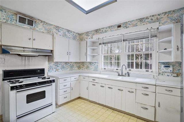103 S Mcgregor Avenue, Mobile, AL 36608