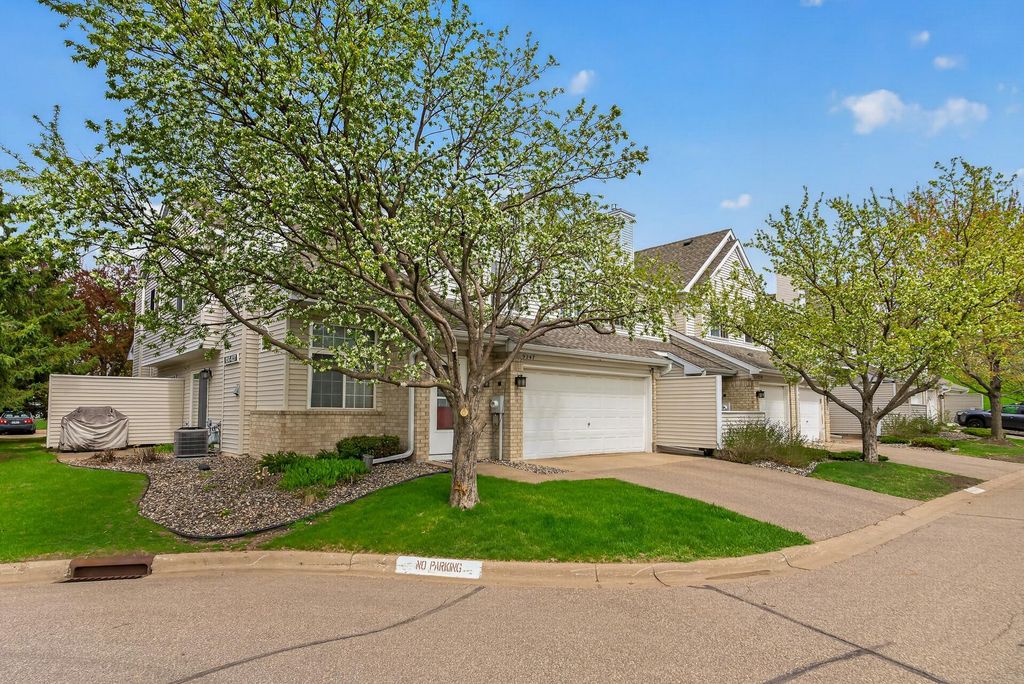 9249 Troon Court, Woodbury, MN 55125 — photo 2