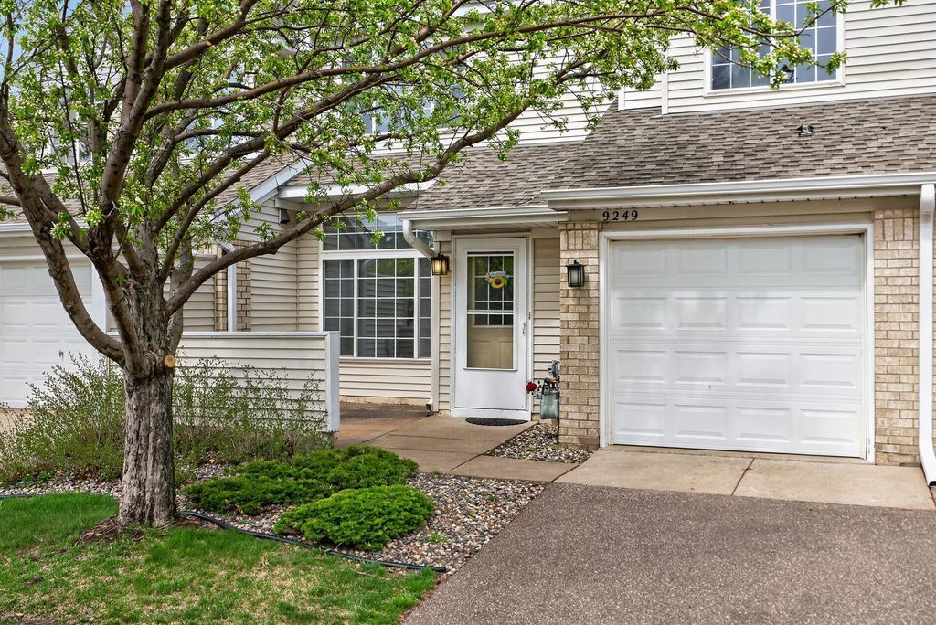 9249 Troon Court, Woodbury, MN 55125 — photo 3