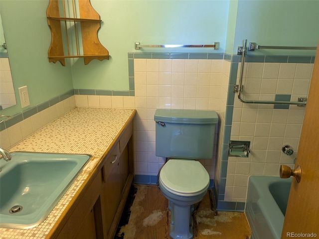 8223 W 62nd Place, Arvada, CO 80004