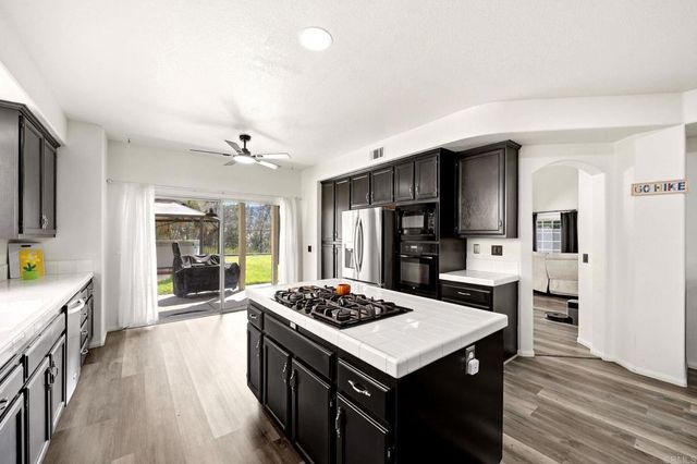 43115 Corte Fresca, Temecula, CA 92592
