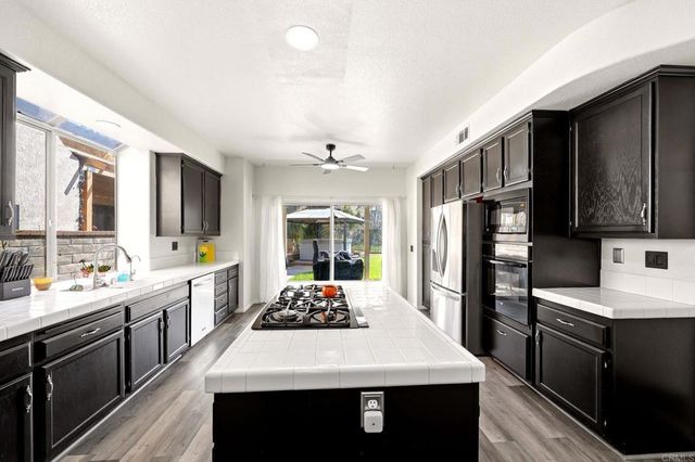 43115 Corte Fresca, Temecula, CA 92592