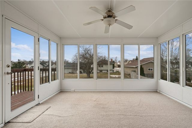 602 Olive Dr NW, Cedar Rapids, IA 52405