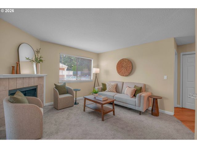 9842 Se TALBERT St, Clackamas, OR 97015