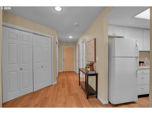 9842 Se TALBERT St, Clackamas, OR 97015