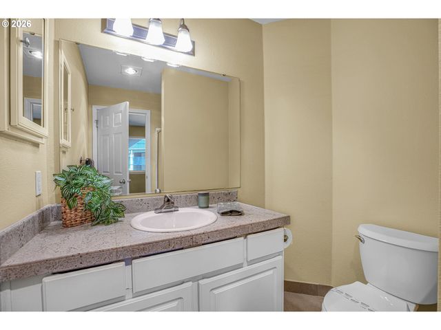 9842 Se TALBERT St, Clackamas, OR 97015