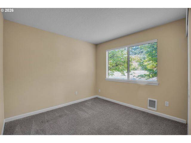 9842 Se TALBERT St, Clackamas, OR 97015