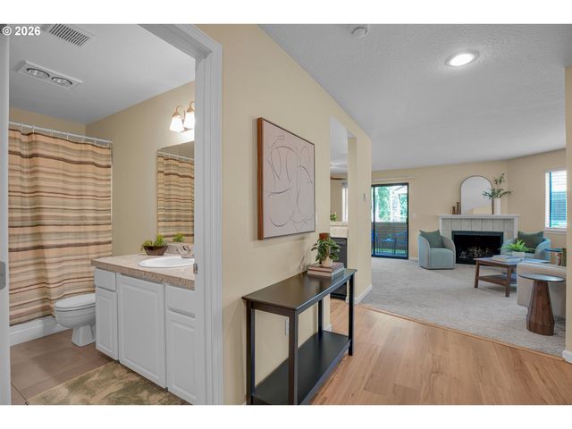 9842 Se TALBERT St, Clackamas, OR 97015