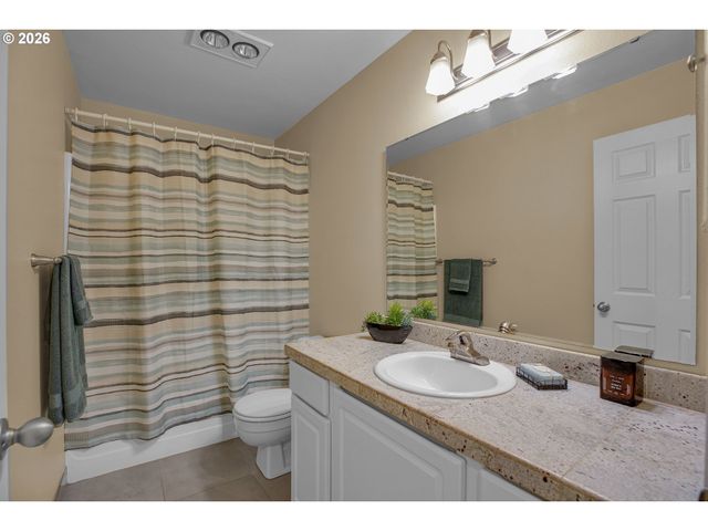 9842 Se TALBERT St, Clackamas, OR 97015