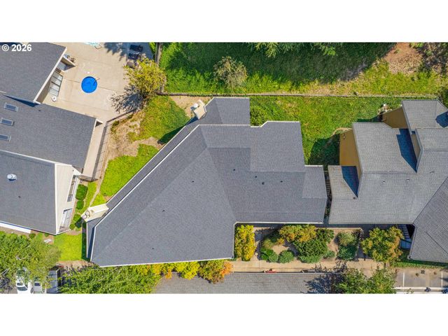 9842 Se TALBERT St, Clackamas, OR 97015