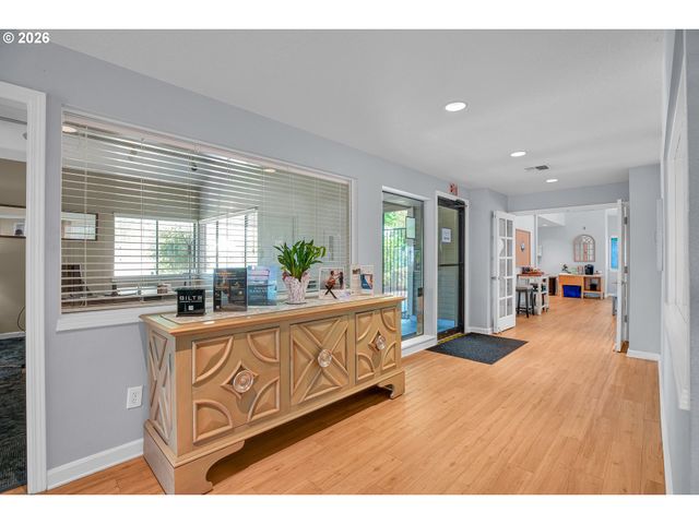 9842 Se TALBERT St, Clackamas, OR 97015