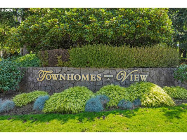 9842 Se TALBERT St, Clackamas, OR 97015