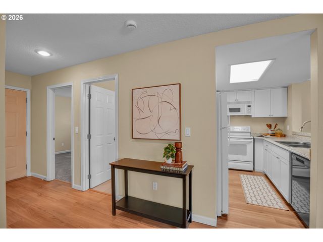 9842 Se TALBERT St, Clackamas, OR 97015